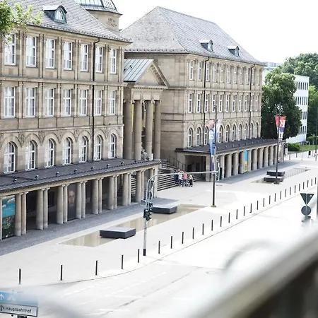 Appartement Palais Passy~design Mit Ausblick Im Zentrum Wiesbaden