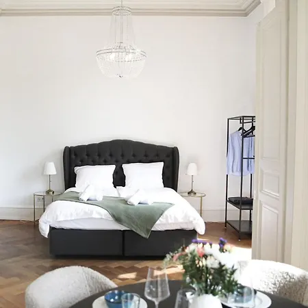 Palais Passy~design Mit Ausblick Im Zentrum