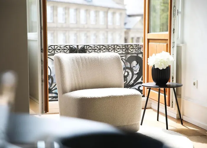 Apartman Palais Passy~design Mit Ausblick Im Zentrum Wiesbaden