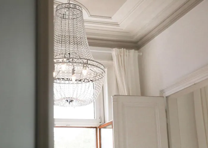 Palais Passy~design Mit Ausblick Im Zentrum Apartman